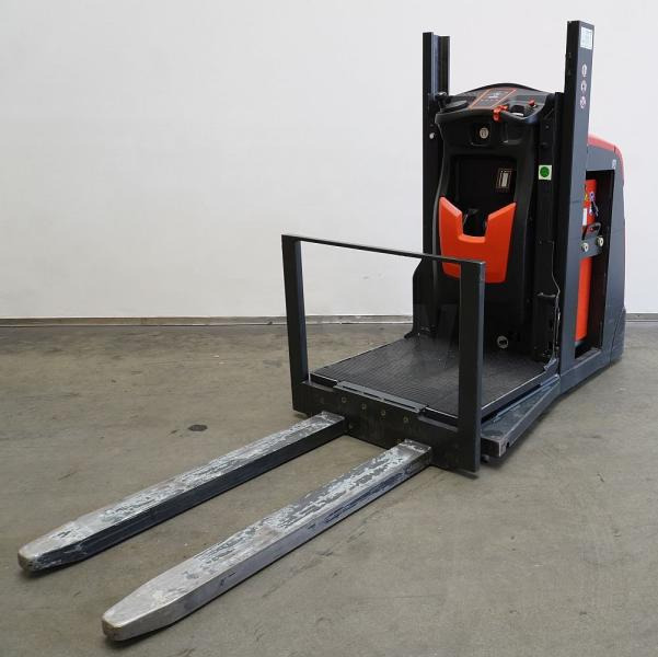 Linde V 10 5212 - Vychystávací vozík: obrázek 2 Linde V 10 5212 - Vychystávací vozík: obrázek 2