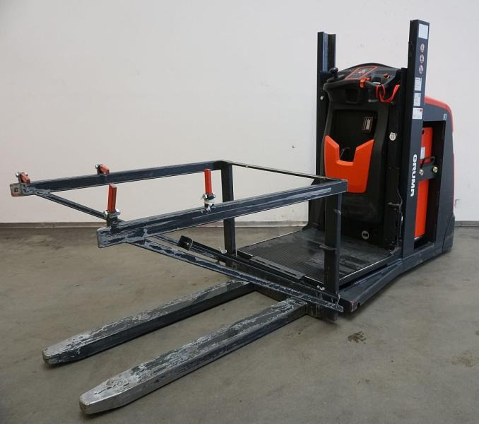 Linde V 10 5212 - Vychystávací vozík: obrázek 2 Linde V 10 5212 - Vychystávací vozík: obrázek 2