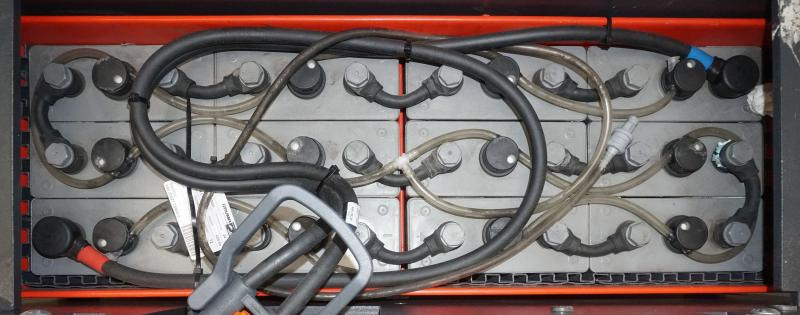 Linde V 10 5212 - Vychystávací vozík: obrázek 5 Linde V 10 5212 - Vychystávací vozík: obrázek 5