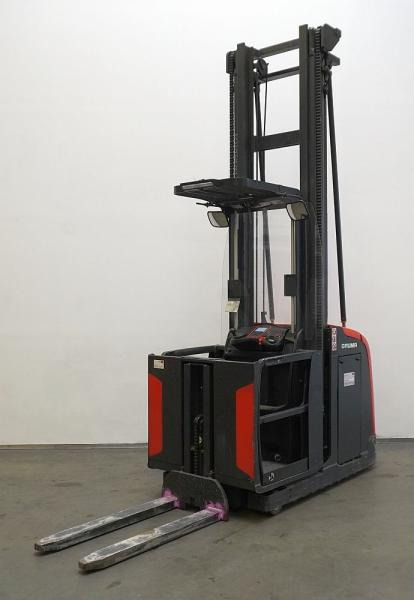 Linde V 24 5213 - Vychystávací vozík: obrázek 2 Linde V 24 5213 - Vychystávací vozík: obrázek 2
