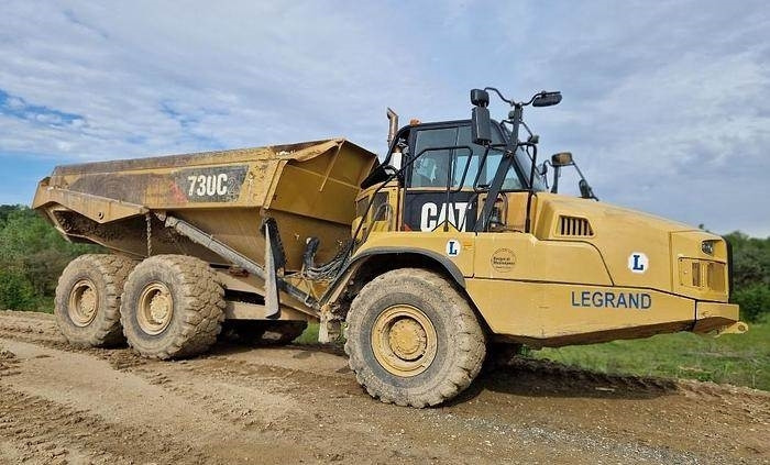 CAT 730C2 - Buldozer: obrázek 1 CAT 730C2 - Buldozer: obrázek 1