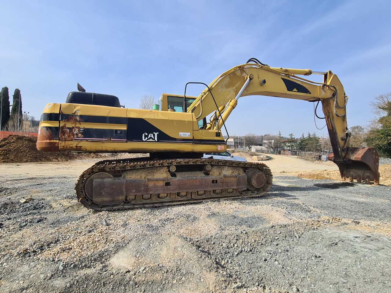 CATERPILLAR 330BLN - Pásové rýpadlo: obrázek 3 CATERPILLAR 330BLN - Pásové rýpadlo: obrázek 3