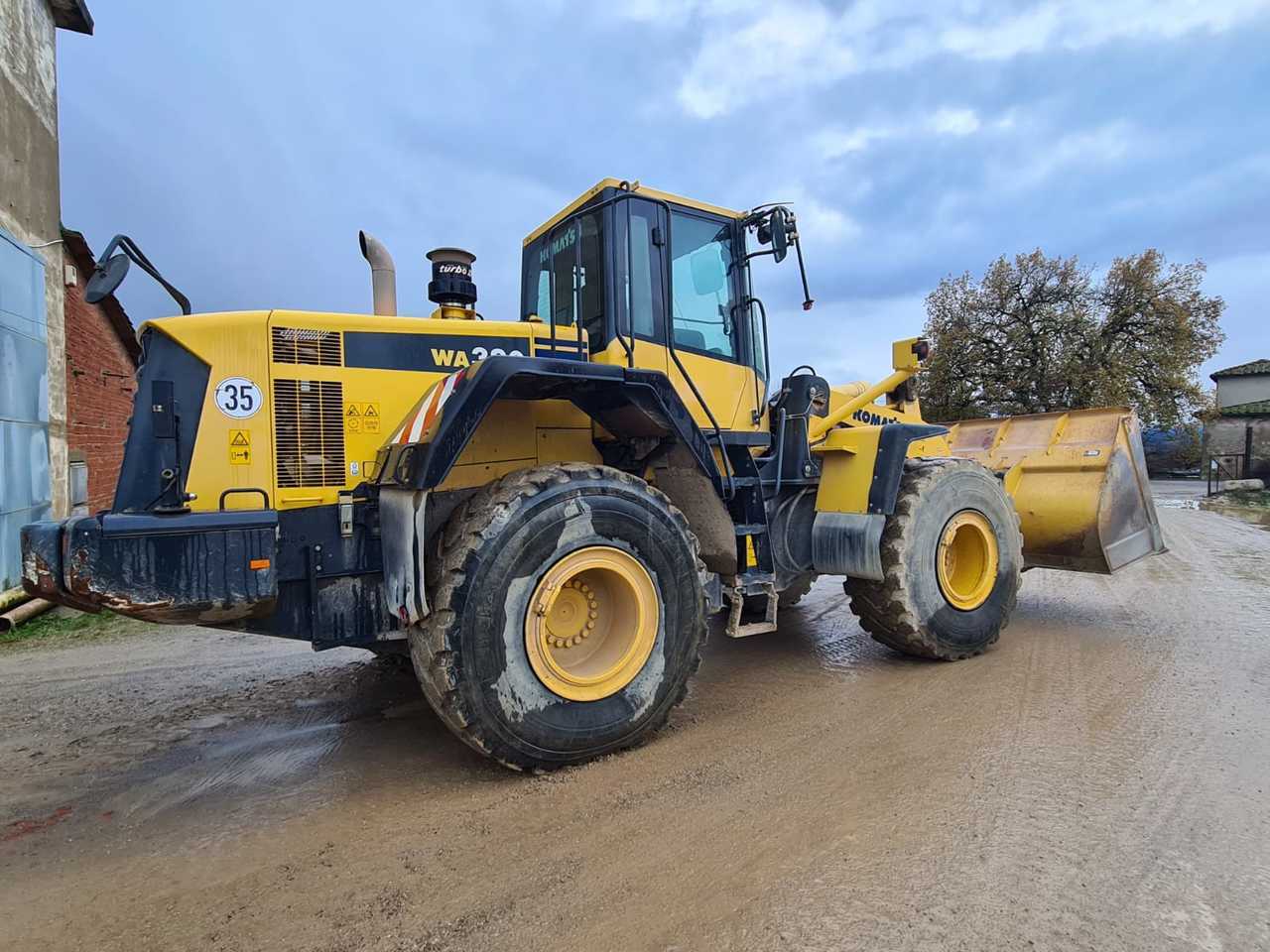 KOMATSU WA380.6 - Kolový nakladač: obrázek 1 KOMATSU WA380.6 - Kolový nakladač: obrázek 1