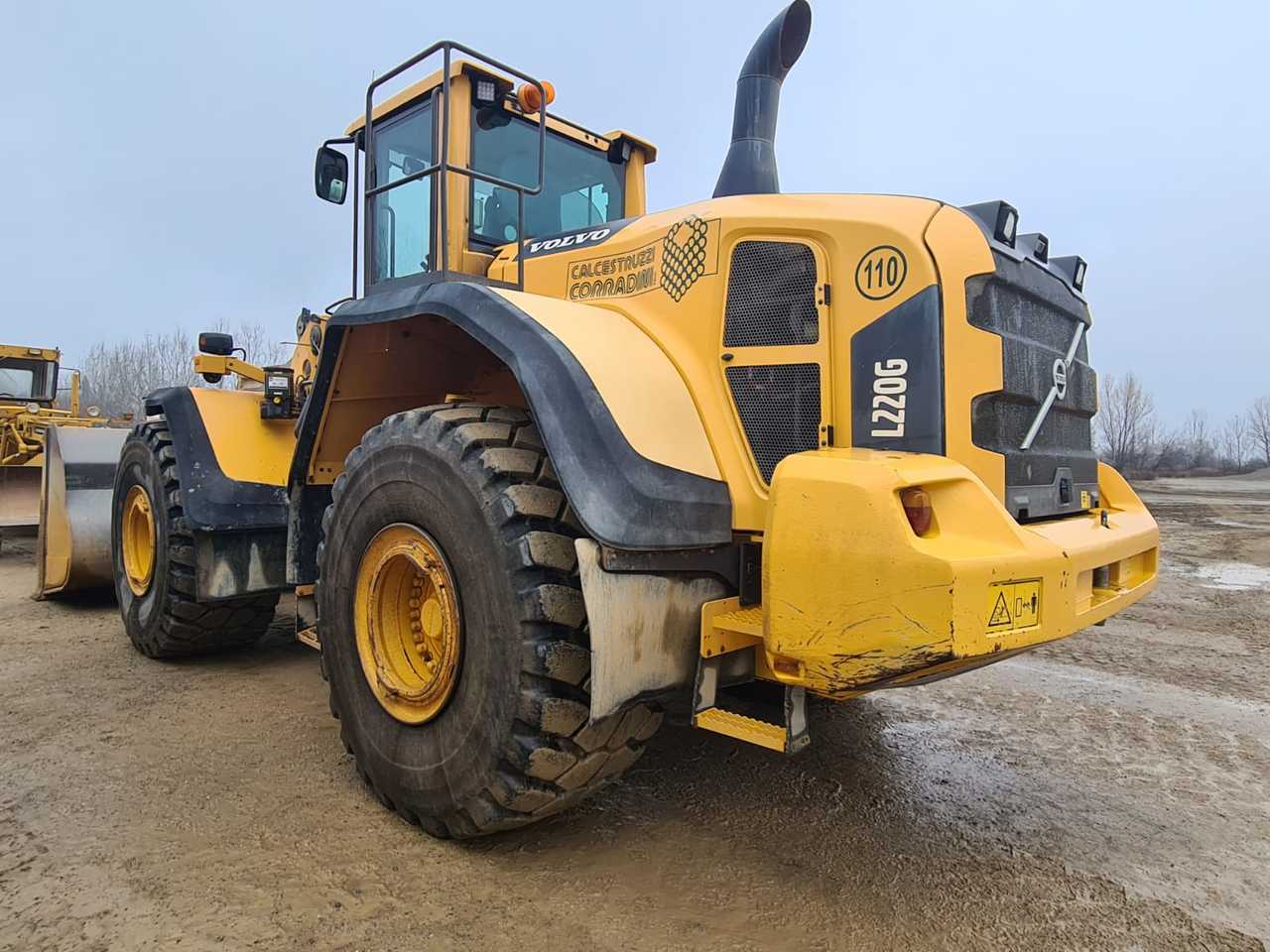 VOLVO L220G - Kolový nakladač: obrázek 2 VOLVO L220G - Kolový nakladač: obrázek 2
