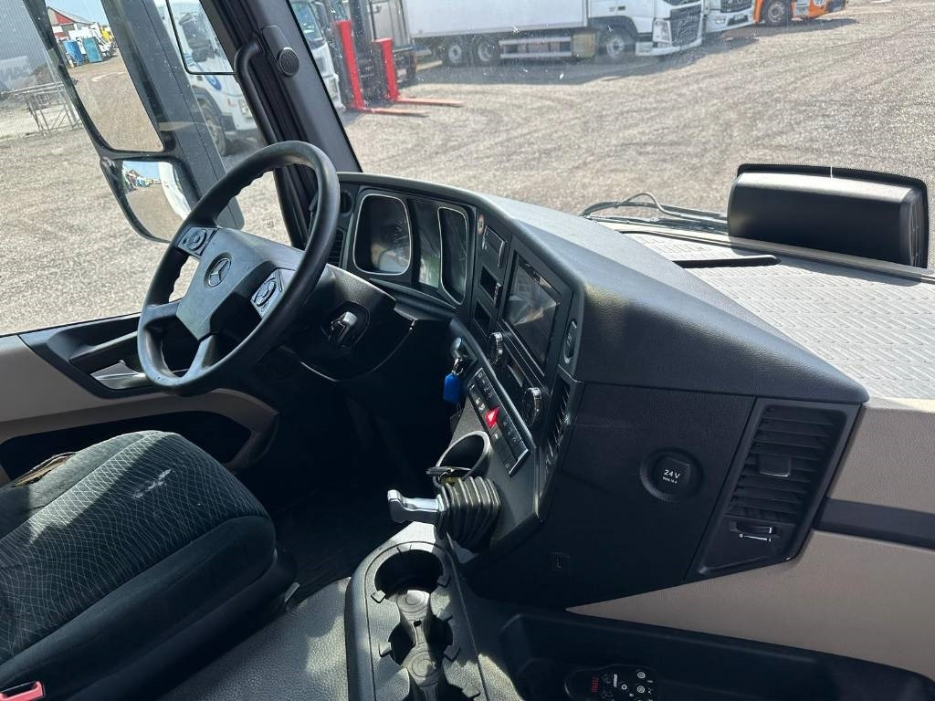 Mercedes-Benz ACTROS 2546 serie 1777 - Chladírenský nákladní automobil: obrázek 3 Mercedes-Benz ACTROS 2546 serie 1777 - Chladírenský nákladní automobil: obrázek 3