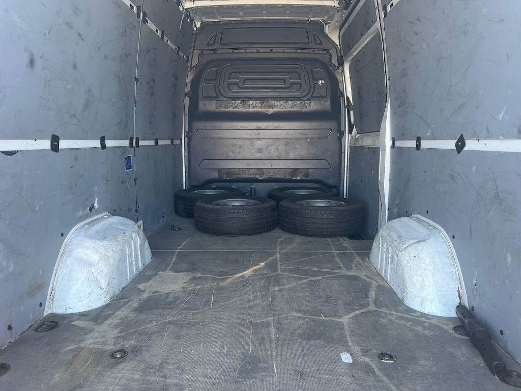 Mercedes-Benz Sprinter 316 CDI serie 1818 - Furgon: obrázek 5 Mercedes-Benz Sprinter 316 CDI serie 1818 - Furgon: obrázek 5