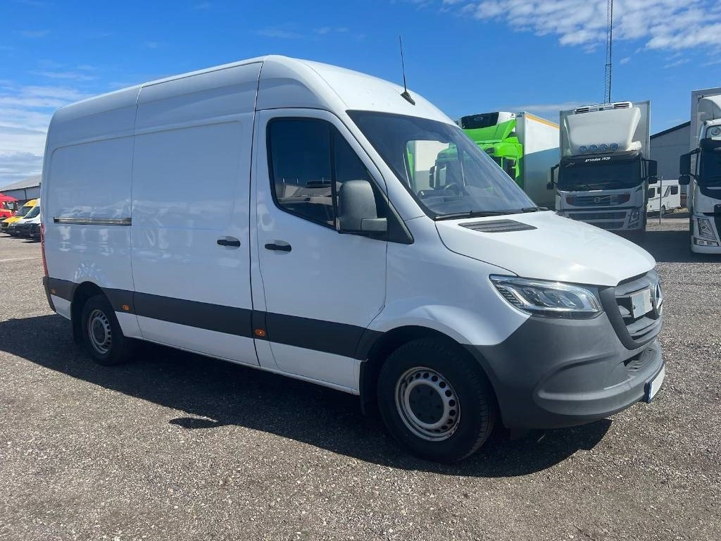 Mercedes-Benz Sprinter 316 CDI serie 1818 - Furgon: obrázek 2 Mercedes-Benz Sprinter 316 CDI serie 1818 - Furgon: obrázek 2