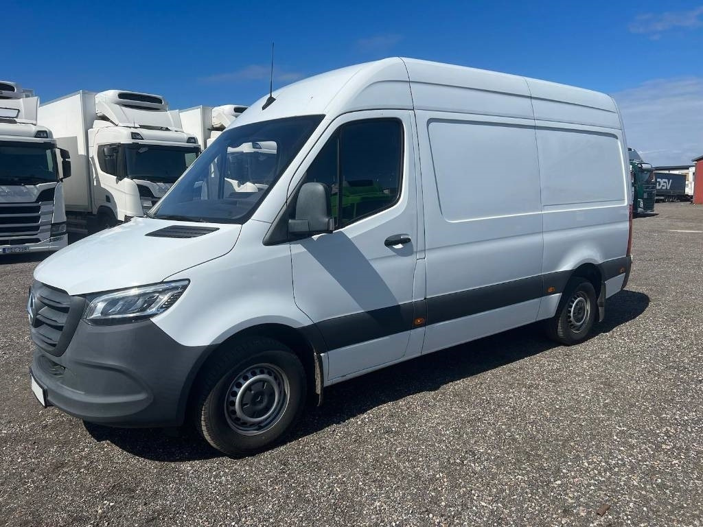Mercedes-Benz Sprinter 316 CDI serie 1818 - Furgon: obrázek 1 Mercedes-Benz Sprinter 316 CDI serie 1818 - Furgon: obrázek 1