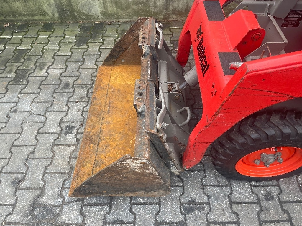 Bobcat S 70 - Smykový nakladač: obrázek 4 Bobcat S 70 - Smykový nakladač: obrázek 4