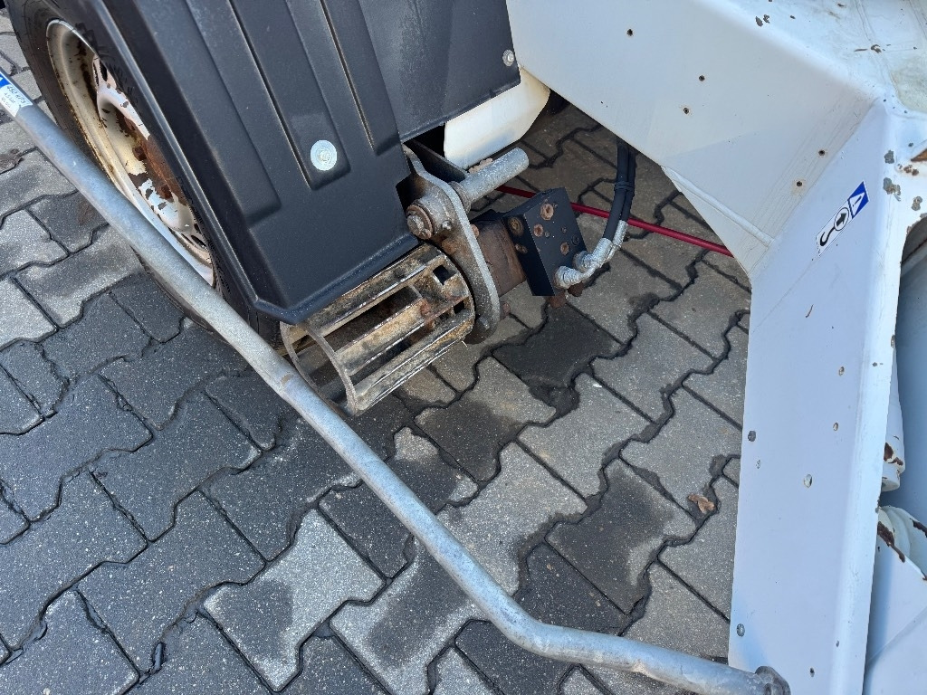 Dino 160 XT - Přívěsná plošina: obrázek 3 Dino 160 XT - Přívěsná plošina: obrázek 3