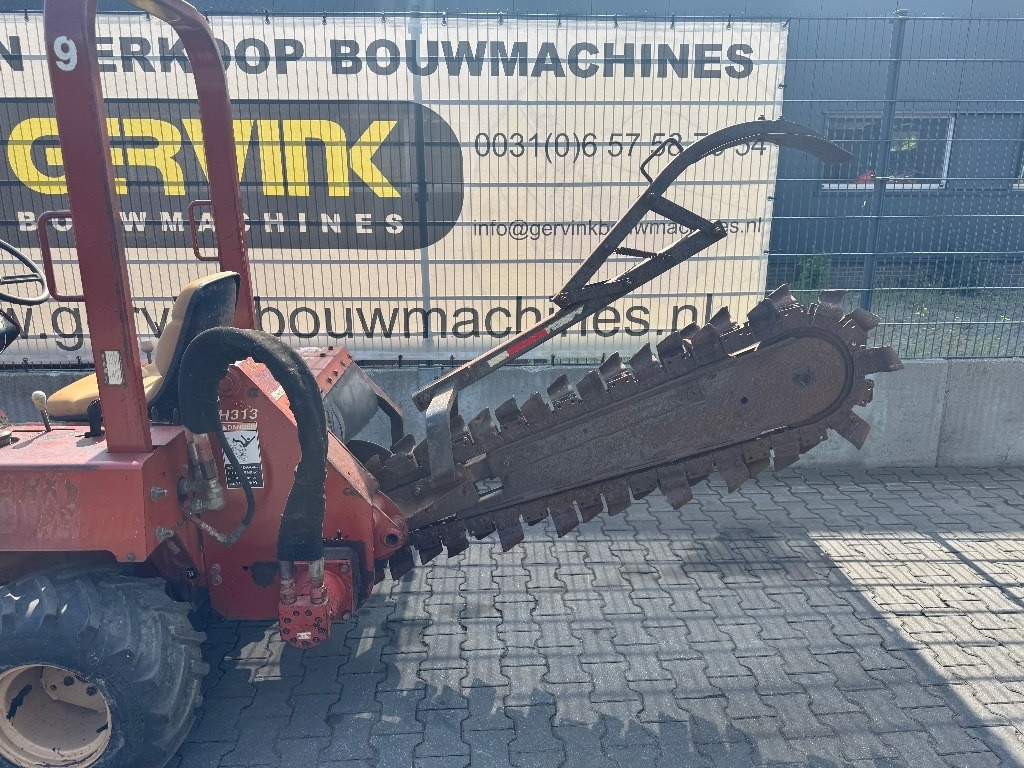 Ditch Witch 3700 DD - Rýhovač: obrázek 4 Ditch Witch 3700 DD - Rýhovač: obrázek 4