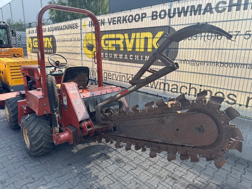 Ditch Witch 3700 DD - Rýhovač: obrázek 5 Ditch Witch 3700 DD - Rýhovač: obrázek 5