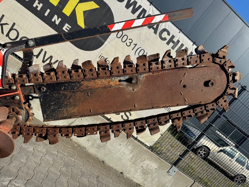 Ditch Witch RT 40 - Rýhovač: obrázek 5 Ditch Witch RT 40 - Rýhovač: obrázek 5