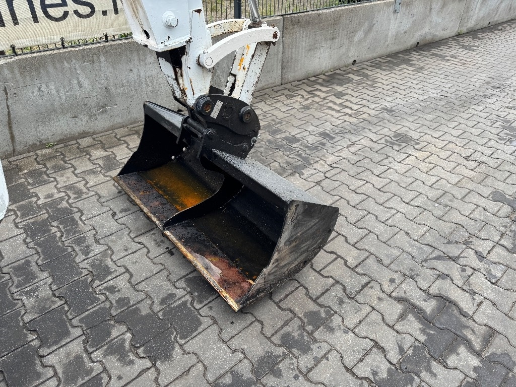 JCB 2 CX - Rýpadlo-nakladač: obrázek 4 JCB 2 CX - Rýpadlo-nakladač: obrázek 4