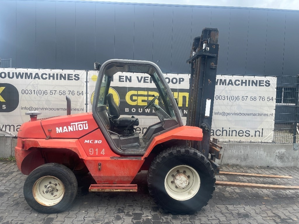 Manitou MC 30 - Vysokozdvižný vozík terénní: obrázek 4 Manitou MC 30 - Vysokozdvižný vozík terénní: obrázek 4