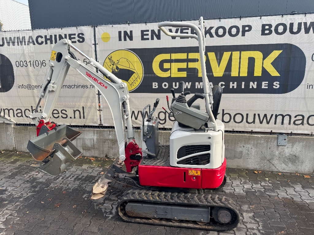 Mini rýpadlo Takeuchi TB 210: obrázek 1
