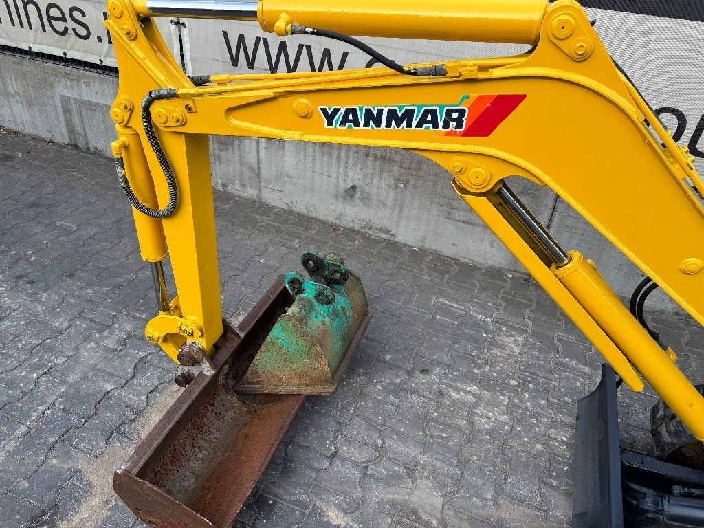Yanmar B12 - Mini rýpadlo: obrázek 4 Yanmar B12 - Mini rýpadlo: obrázek 4