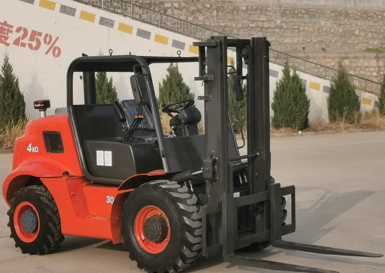 QINGDAO PROMISING 3T 4WD Rough Terrain Forklift CPCD30 - Vysokozdvižný vozík terénní: obrázek 1 QINGDAO PROMISING 3T 4WD Rough Terrain Forklift CPCD30 - Vysokozdvižný vozík terénní: obrázek 1