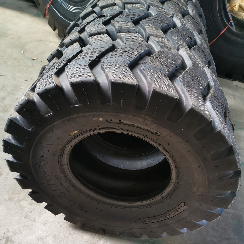 Qingdao Promising 20.5/70-16 Pneumatic Tyre Assembly for China Loader - Pneumatiky pro Kolový nakladač: obrázek 2 Qingdao Promising 20.5/70-16 Pneumatic Tyre Assembly for China Loader - Pneumatiky pro Kolový nakladač: obrázek 2