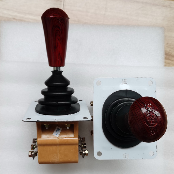 Qingdao Promising FLAND EL45 Electric Wheel Loader Forward Reverse Toggle Switch - Řadící páka pro Kolový nakladač: obrázek 2 Qingdao Promising FLAND EL45 Electric Wheel Loader Forward Reverse Toggle Switch - Řadící páka pro Kolový nakladač: obrázek 2