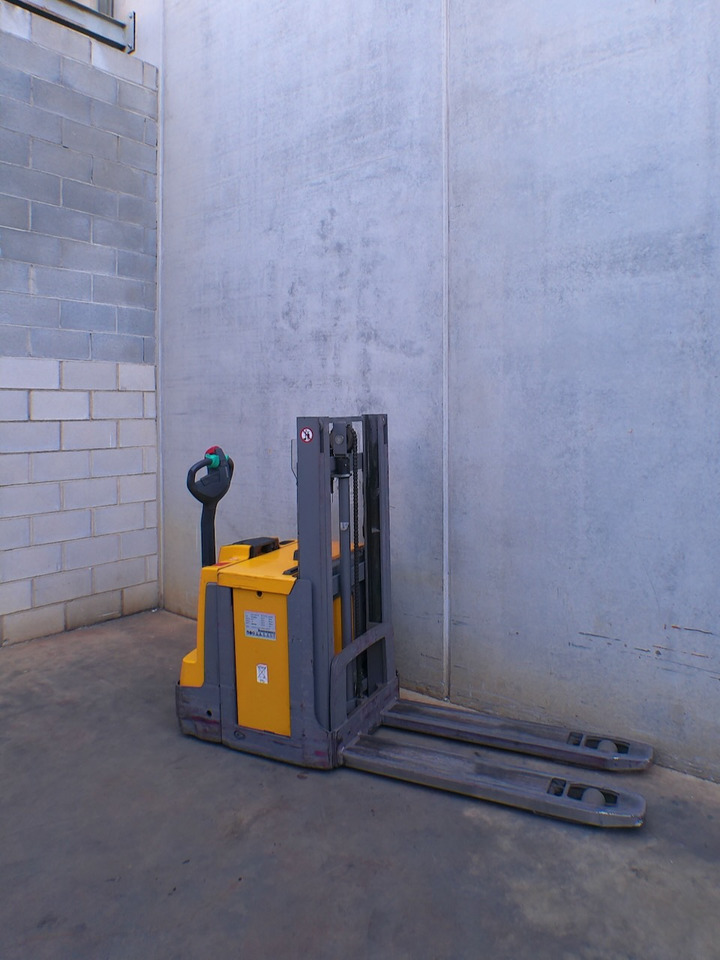 Jungheinrich EJD 220 201 ZT - Stohovací vozík: obrázek 4 Jungheinrich EJD 220 201 ZT - Stohovací vozík: obrázek 4