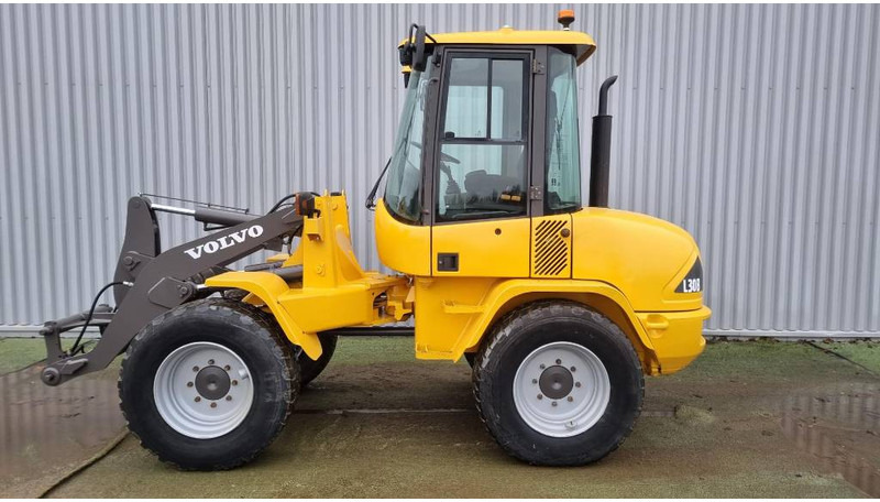 ''SÅLD''' Volvo L30 B, Hjullastare - Kolový nakladač: obrázek 2 ''SÅLD''' Volvo L30 B, Hjullastare - Kolový nakladač: obrázek 2