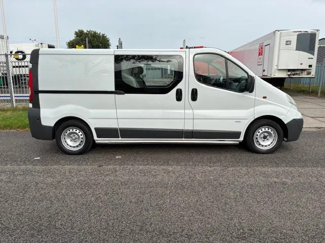 Opel Vivaro 2 2.0Cdti /84kW-E4 crew cab L2H1 - Malá dodávka, Dodávka s dvojitou kabinou: obrázek 4 Opel Vivaro 2 2.0Cdti /84kW-E4 crew cab L2H1 - Malá dodávka, Dodávka s dvojitou kabinou: obrázek 4