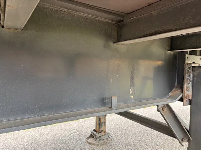 Skříňový návěs Vogelzang Closed box steering axle 2.5 ton taillift set batteries: obrázek 12