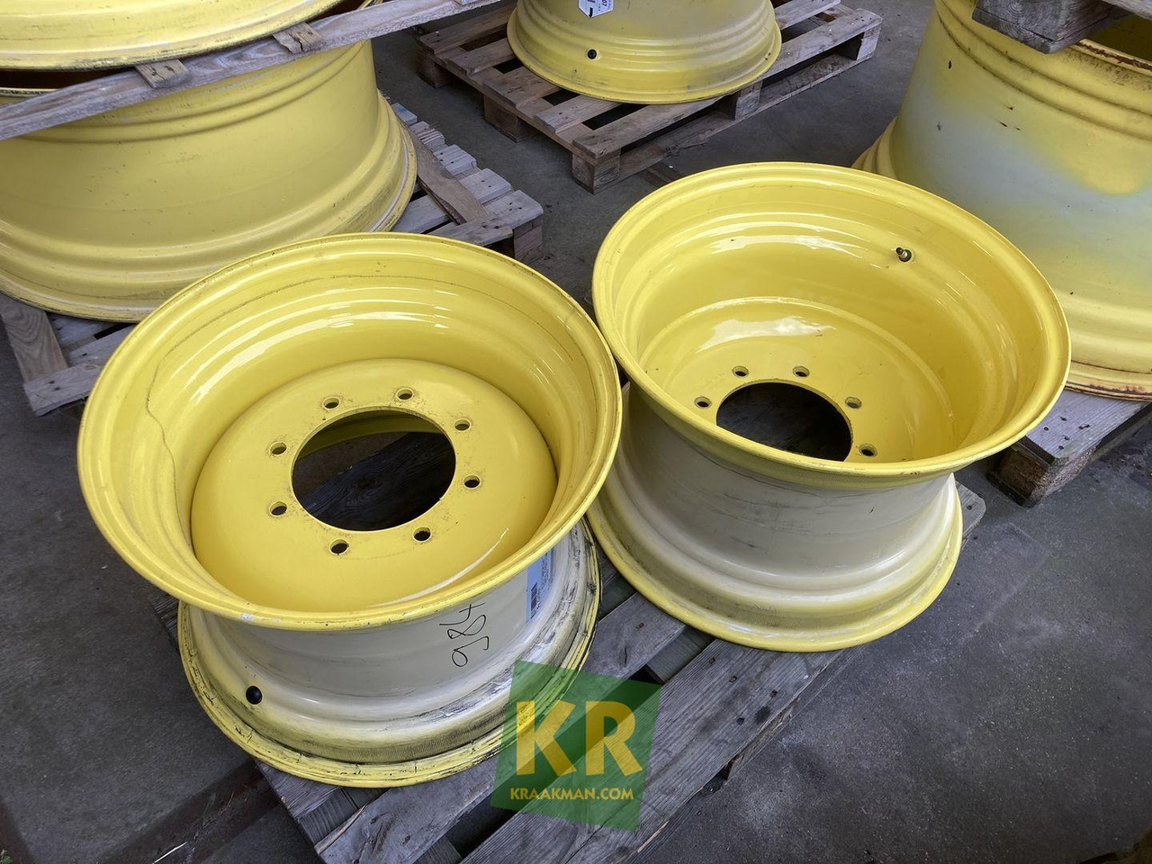 16 X 24 velg John Deere - Ráfek pro Zemědělská technika: obrázek 2 16 X 24 velg John Deere - Ráfek pro Zemědělská technika: obrázek 2
