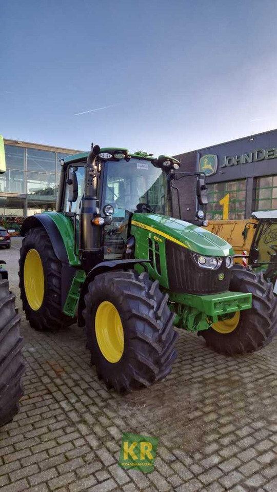 6120M John Deere - Traktor: obrázek 3 6120M John Deere - Traktor: obrázek 3