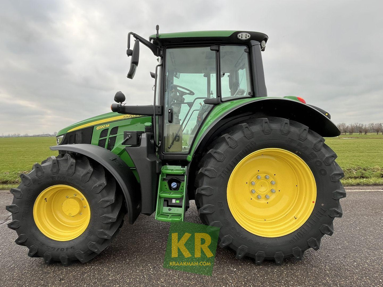 6120M John Deere - Traktor: obrázek 2 6120M John Deere - Traktor: obrázek 2