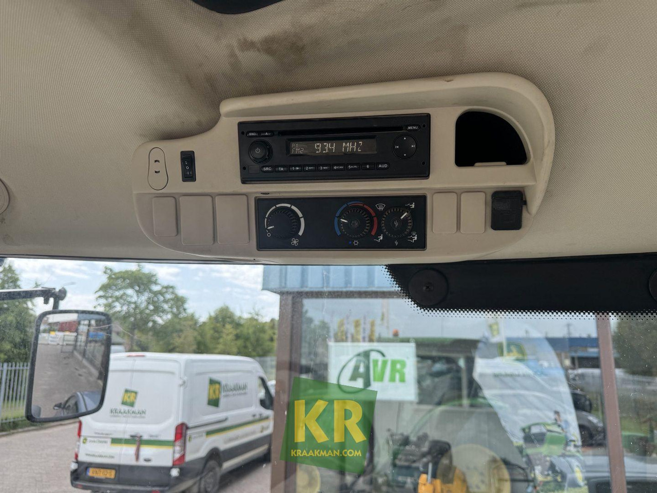 6125R John Deere - Traktor: obrázek 2 6125R John Deere - Traktor: obrázek 2