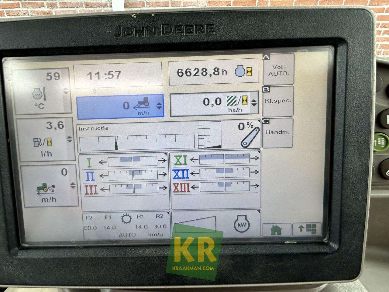 6210R John Deere - Traktor: obrázek 5 6210R John Deere - Traktor: obrázek 5