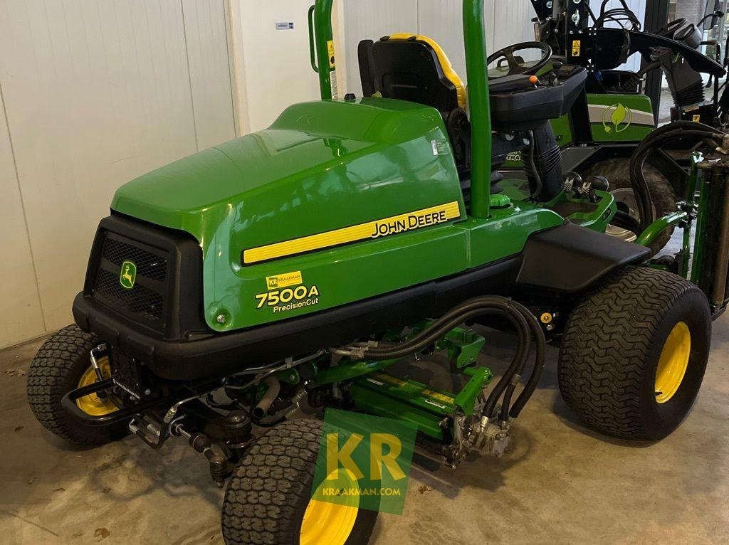 7500A Fairway Maaier John Deere - Sekačka na trávu: obrázek 4 7500A Fairway Maaier John Deere - Sekačka na trávu: obrázek 4