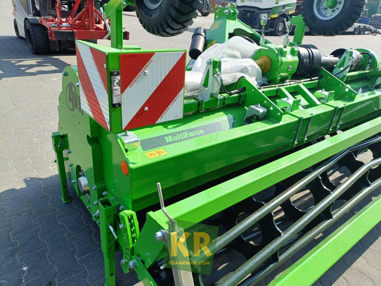 AVR MultiForce - Stroj na obdělávání půdy: obrázek 3 AVR MultiForce - Stroj na obdělávání půdy: obrázek 3