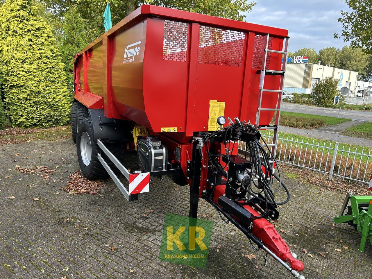 BIG BODY 900 Krampe - Zemědělský sklápěcí přívěs: obrázek 3 BIG BODY 900 Krampe - Zemědělský sklápěcí přívěs: obrázek 3