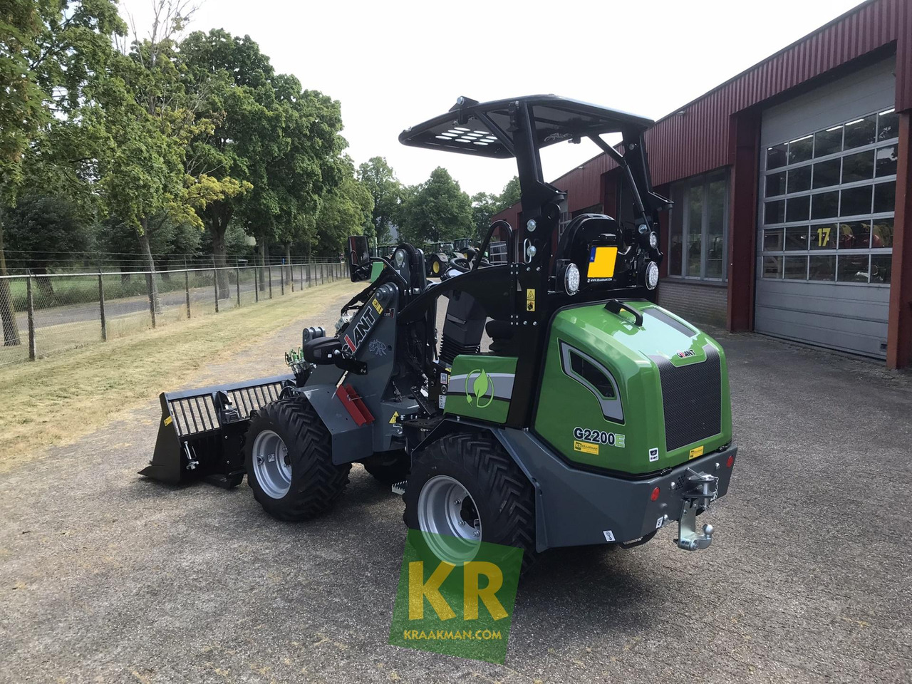 G2200E Giant - Kloubový nakladač: obrázek 4 G2200E Giant - Kloubový nakladač: obrázek 4