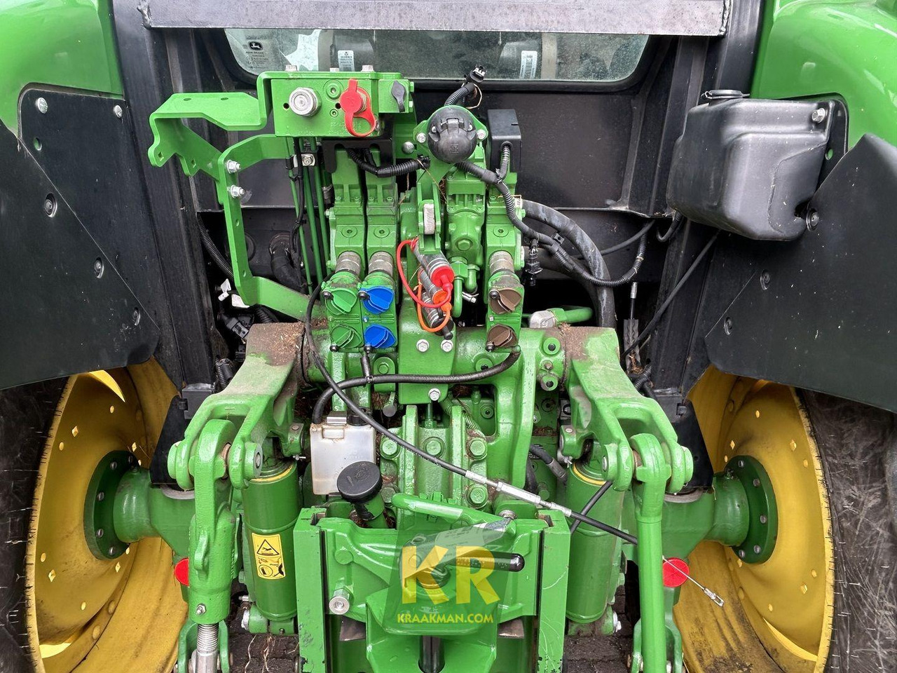John Deere 5090R - Traktor: obrázek 4 John Deere 5090R - Traktor: obrázek 4