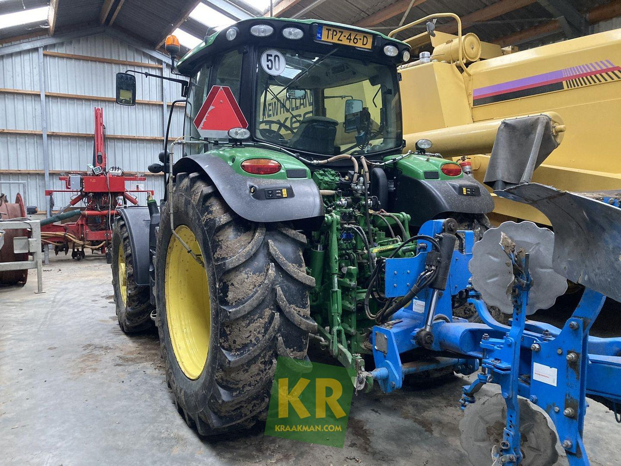John Deere 6155R - Traktor: obrázek 3 John Deere 6155R - Traktor: obrázek 3