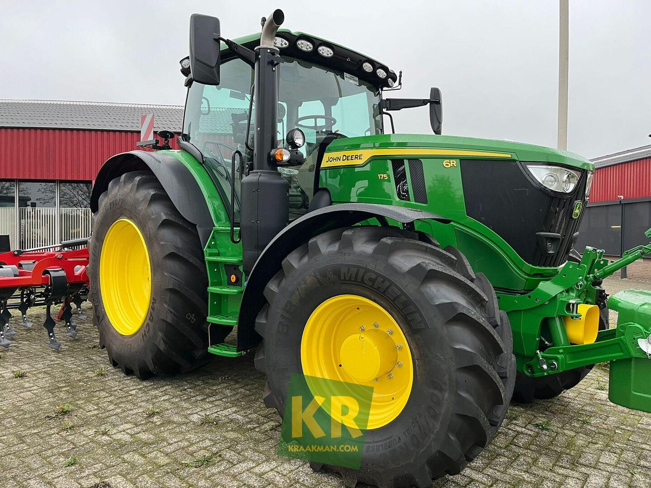 John Deere 6R 175 - Traktor: obrázek 2 John Deere 6R 175 - Traktor: obrázek 2