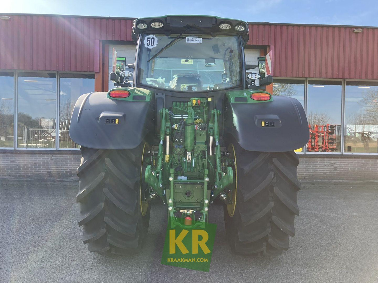 John Deere 6R 175 - Traktor: obrázek 4 John Deere 6R 175 - Traktor: obrázek 4