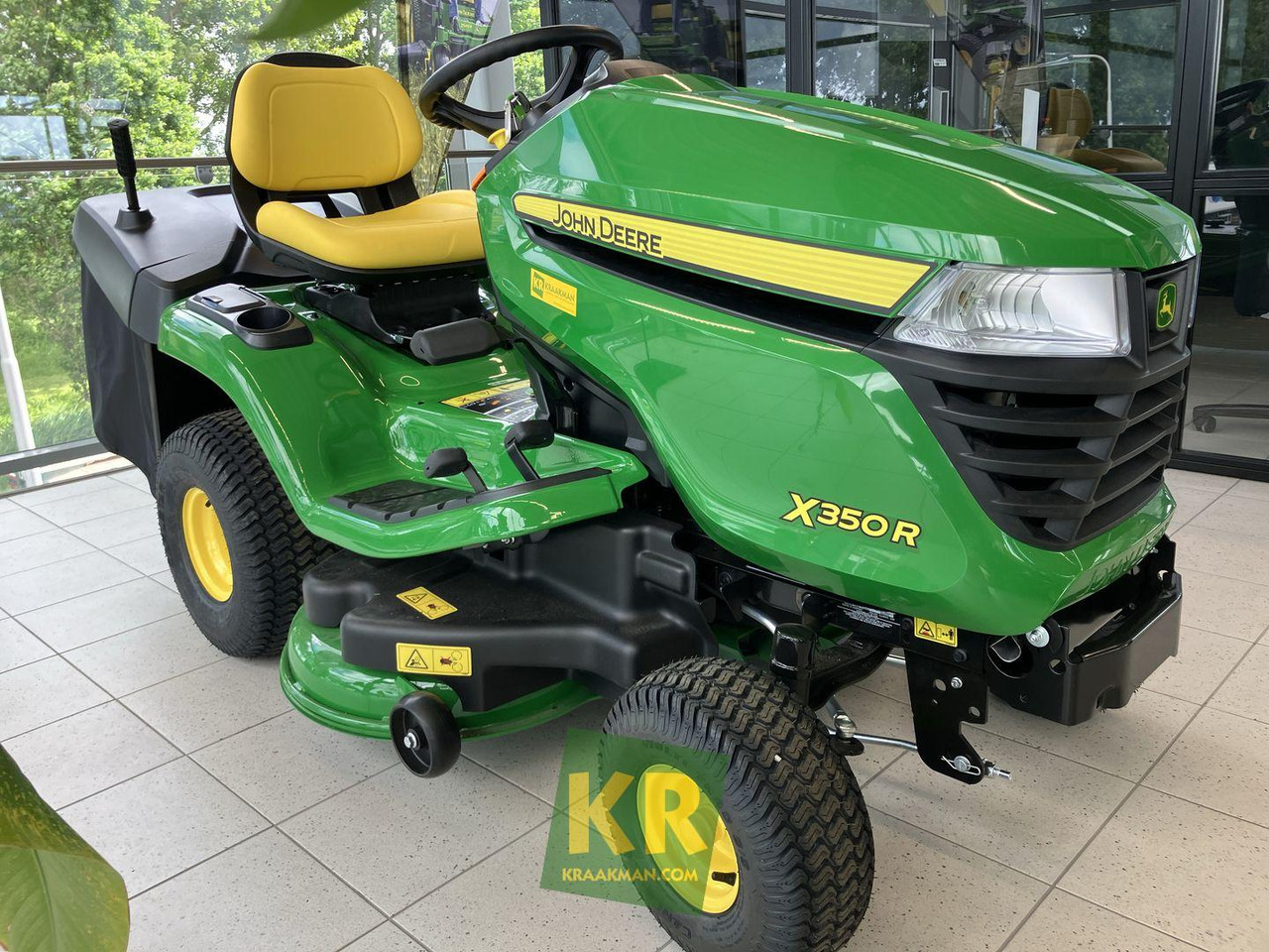 John Deere X350R - Sekačka na trávu: obrázek 1 John Deere X350R - Sekačka na trávu: obrázek 1