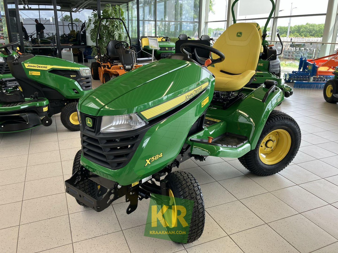 John Deere X584 - Sekačka na trávu: obrázek 2 John Deere X584 - Sekačka na trávu: obrázek 2