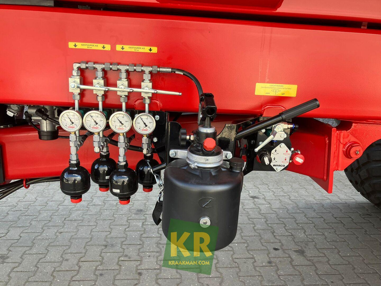 Krampe BIG BODY 900 - Zemědělský sklápěcí přívěs: obrázek 4 Krampe BIG BODY 900 - Zemědělský sklápěcí přívěs: obrázek 4