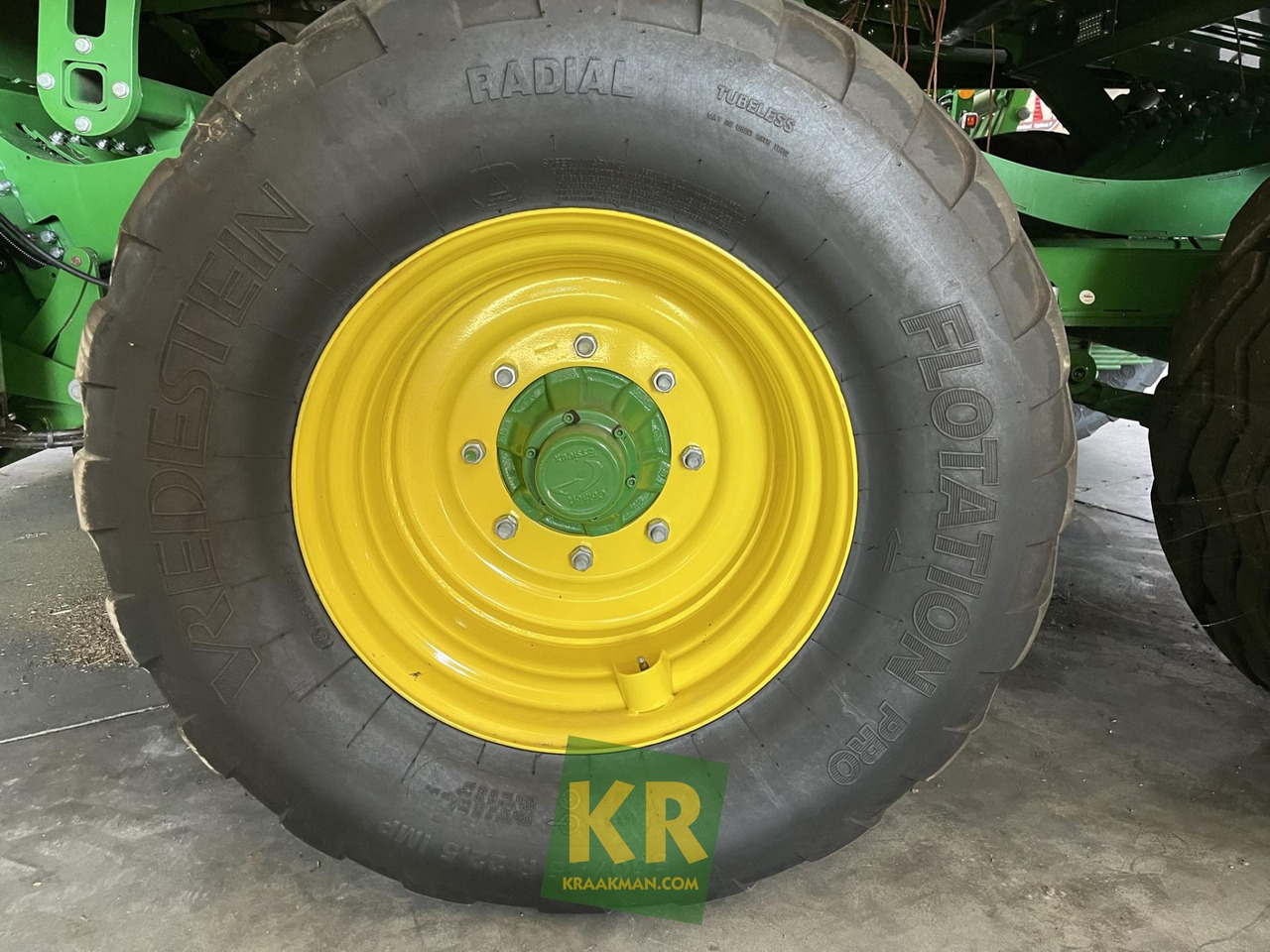 Nový Lis na hranaté balíky L624 John Deere: obrázek 14