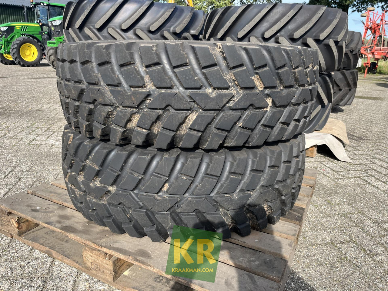 Onbekend merk Nokian 360/80R24 Tri 2  - Pneumatiky pro Zemědělská technika: obrázek 1 Onbekend merk Nokian 360/80R24 Tri 2  - Pneumatiky pro Zemědělská technika: obrázek 1