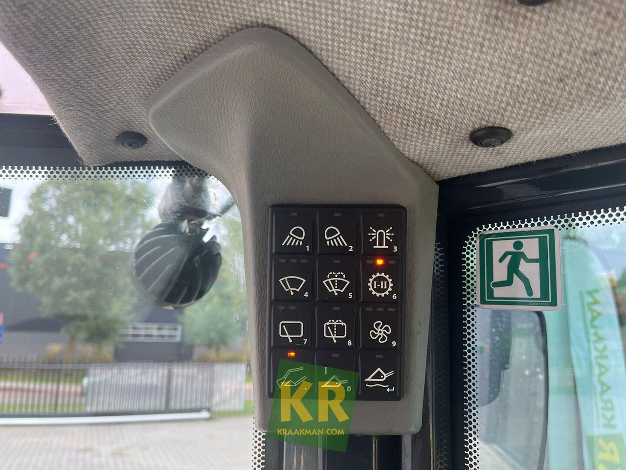 V100 shovel Yanmar - Kolový nakladač: obrázek 4 V100 shovel Yanmar - Kolový nakladač: obrázek 4