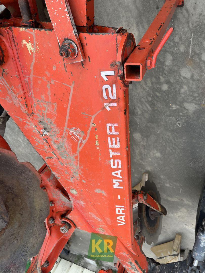VARI MASTER 121 Kuhn - Pluh: obrázek 4 VARI MASTER 121 Kuhn - Pluh: obrázek 4