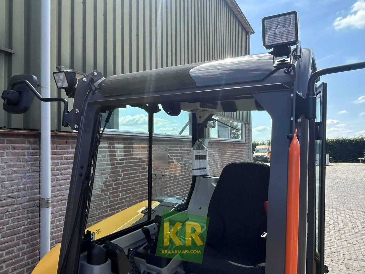 Volvo EC 37F - Pásové rýpadlo: obrázek 4 Volvo EC 37F - Pásové rýpadlo: obrázek 4