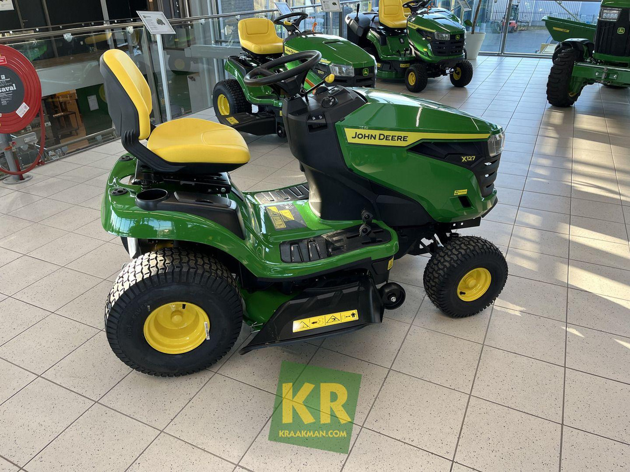 X127 John Deere - Sekačka na trávu: obrázek 2 X127 John Deere - Sekačka na trávu: obrázek 2